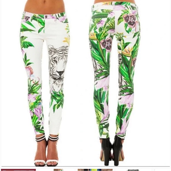 BLANKNYC Jungle Jeans - Picture 3 of 8